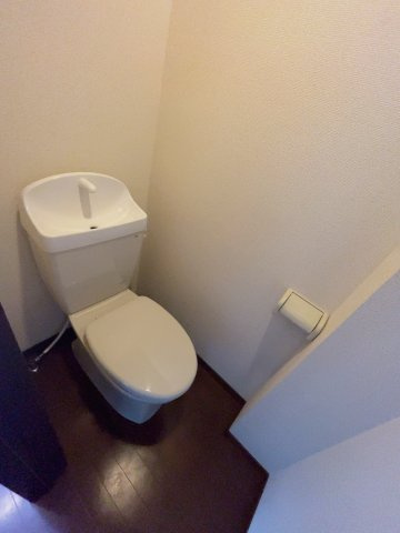 アンプルール リーブル フラッツマルシェのトイレ