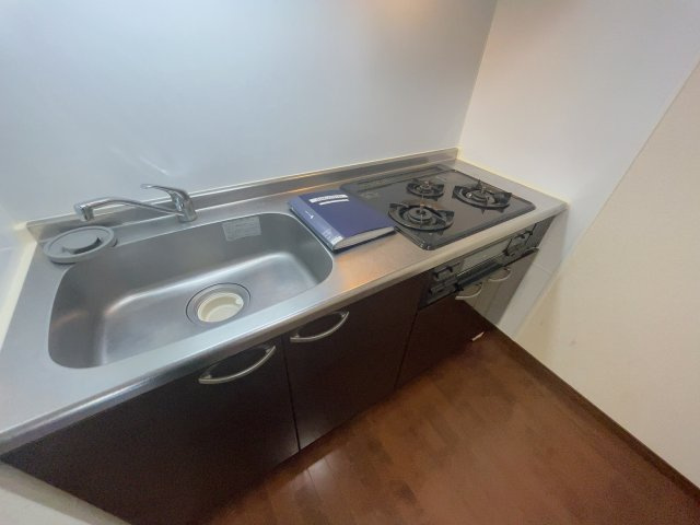 アンプルール リーブル フラッツマルシェのキッチン