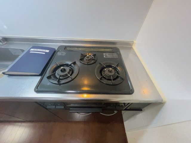 アンプルール リーブル フラッツマルシェのキッチン