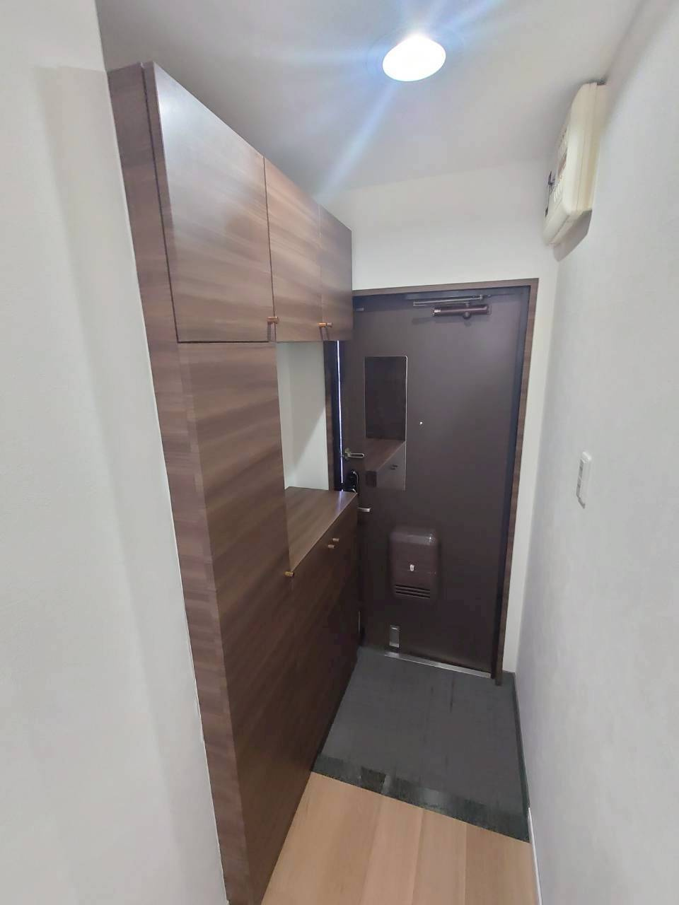 ユーストマの玄関