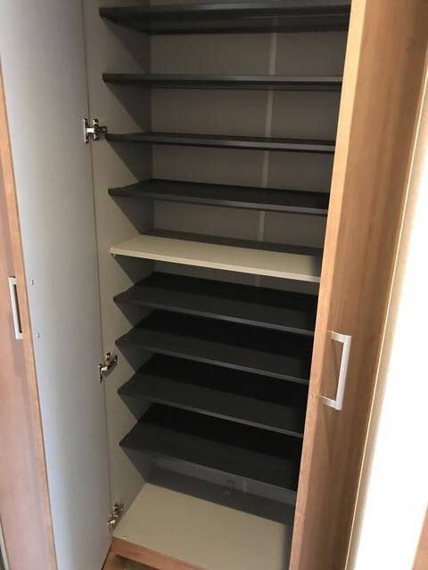クレール上池台の玄関