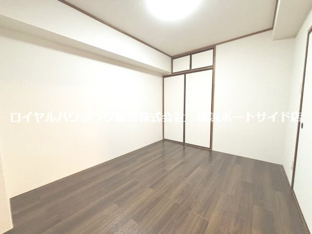 【寝室】