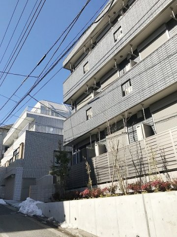 グランドゥール旗の台の外観