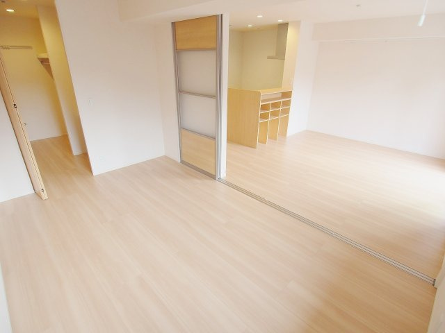広島市安佐南区大町東３丁目のアパートの子供部屋