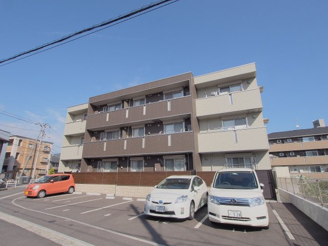 広島市安佐南区大町東３丁目のアパートの外観