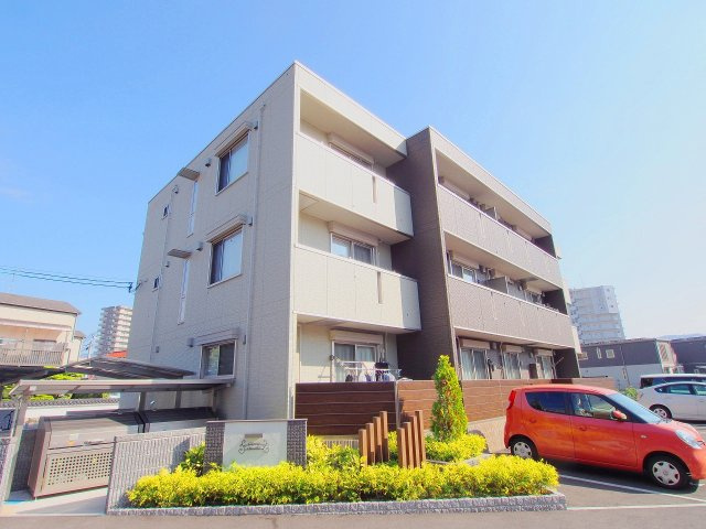 広島市安佐南区大町東３丁目のアパートの外観