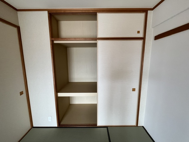 ロイヤルアーク泉ヶ丘の収納