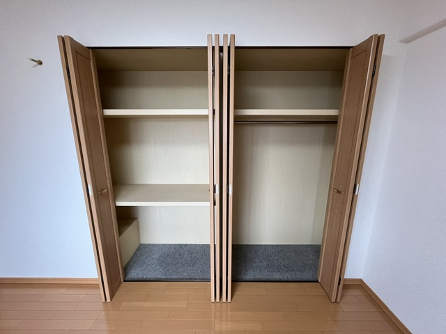 ロイヤルアーク泉ヶ丘の収納