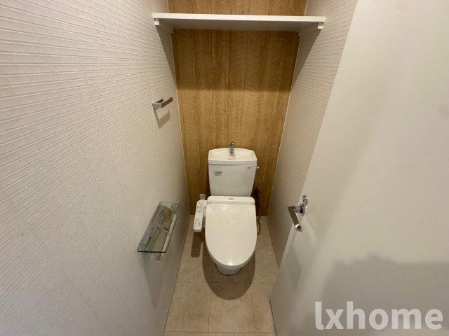 MShills千里丘　northのトイレ|落ち着いた色調のトイレです