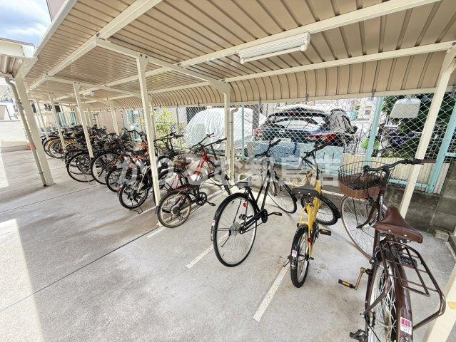 サンシャイン都島の駐車場