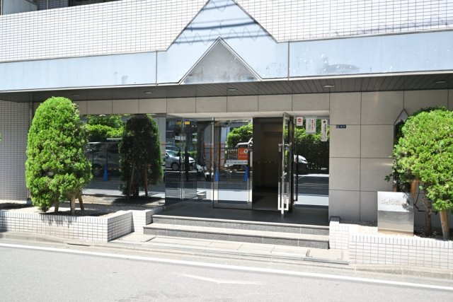 メイツ品川南のエントランス|ゆとりのあるエントランスです