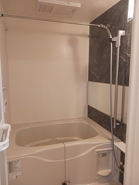 メゾン　アイティー　ジャックの浴室|追い焚き機能付きバスは浴室換気乾燥機も御座います