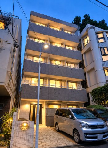 台東区台東３丁目の賃貸マンションの外観