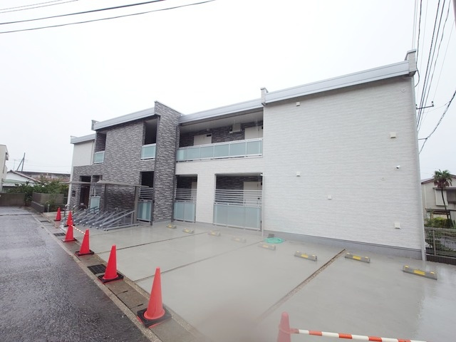 リブリ・YK津久井浜の外観|駅徒歩7分・オートロック付き新築アパート