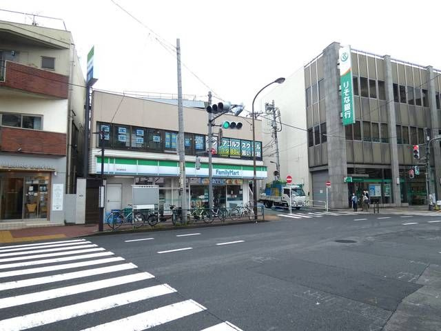 メゾン・ド・バルセルの周辺