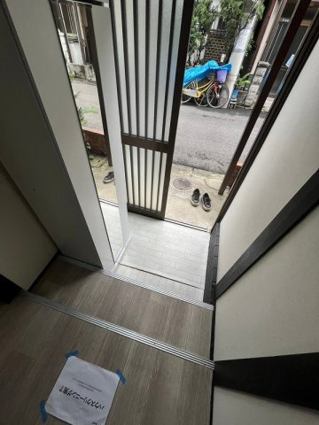 【玄関】
