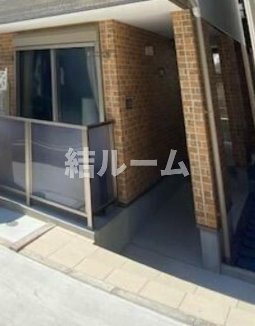 板橋区氷川町のアパートのエントランス
