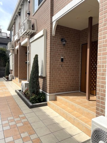 シャラのエントランス