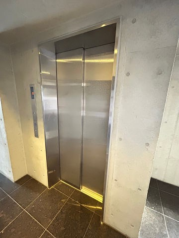 尼崎市東難波町５丁目の賃貸マンションの外観
