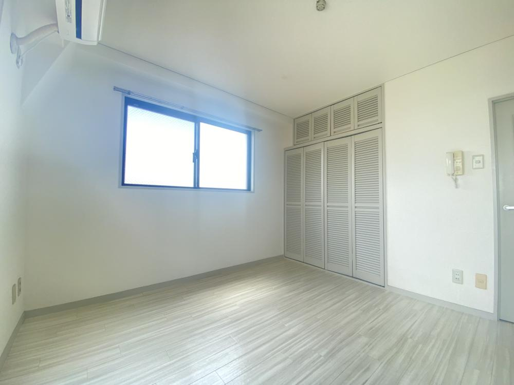 グレース芦屋の居間・リビング