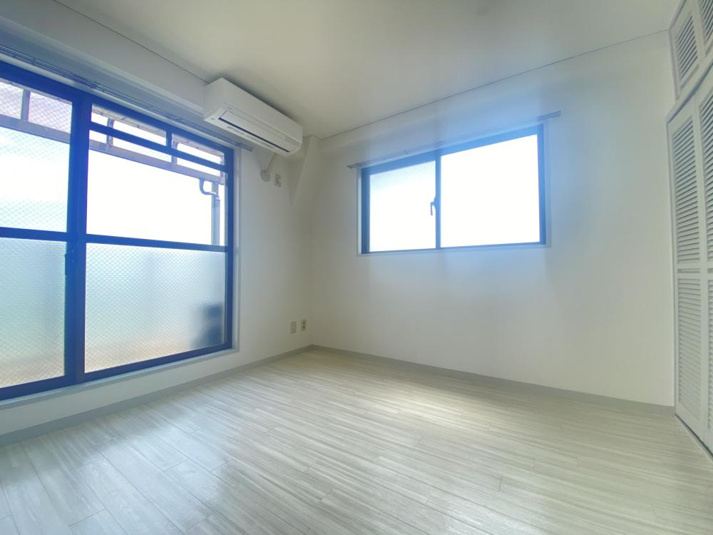グレース芦屋の居間・リビング