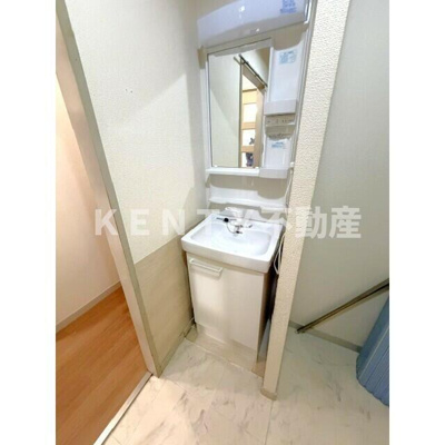 【洗面所】 | メイツ大井町 | 使いやすい洗面所です