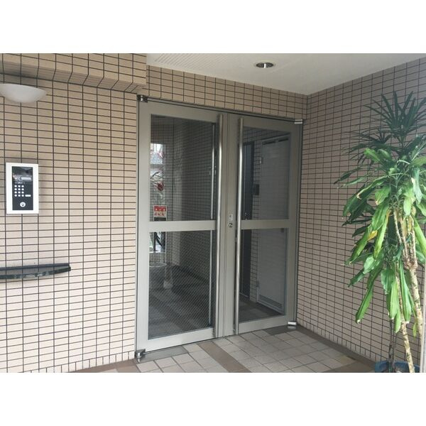 コンフォート味鋺のロビー