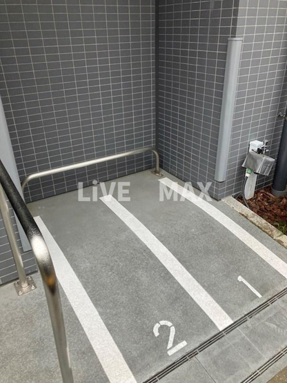【駐車場】