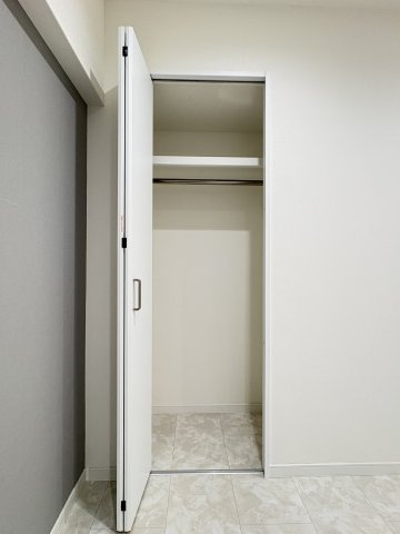 アーティックス大手町の収納|普段使いの衣類から季節物まで収納できる便利な収納です。