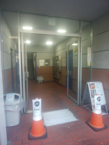 大阪市淀川区東三国４丁目の店舗事務所
