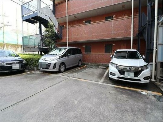 【駐車場】サンセールハヤシ