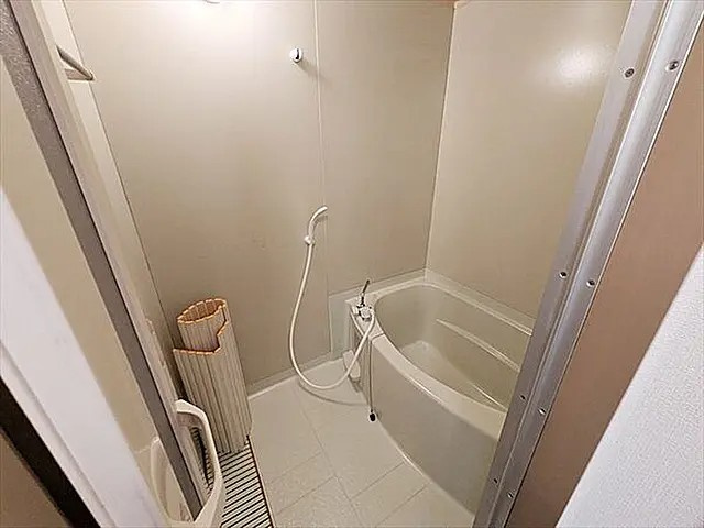 芦屋市春日町の賃貸マンションの浴室