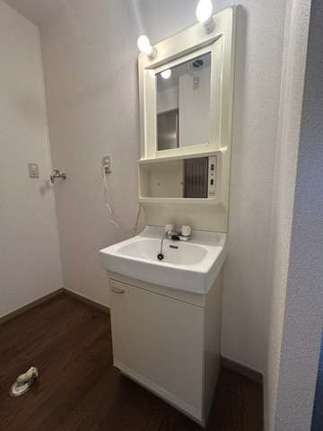 芦屋市春日町の賃貸マンションの洗面所