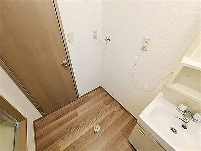 芦屋市春日町の賃貸マンションの洗面所