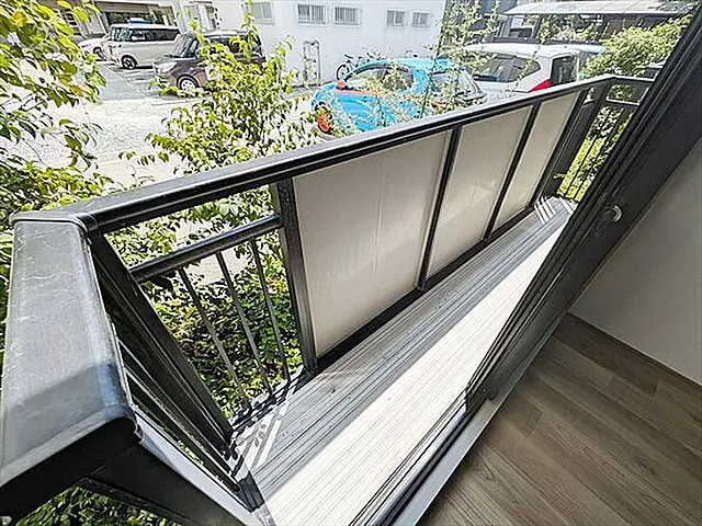芦屋市春日町の賃貸マンションのバルコニー