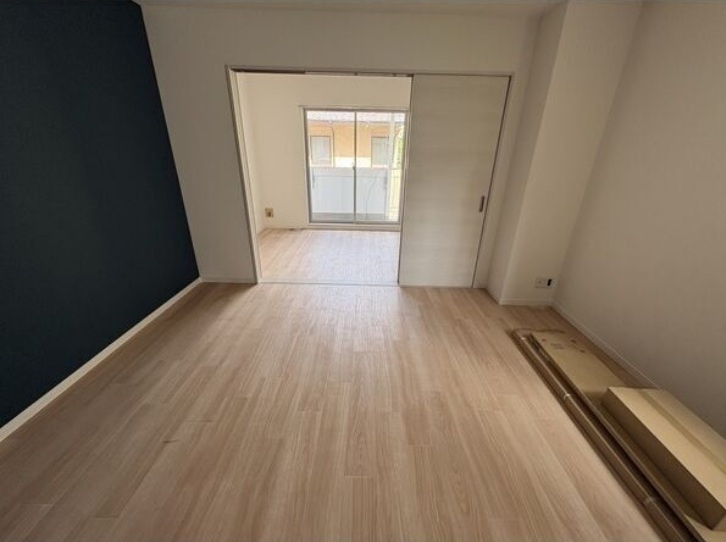 神戸市中央区熊内町４丁目の賃貸マンションの居間・リビング