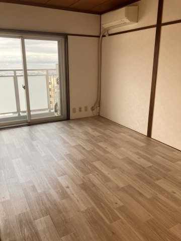 神戸市東灘区渦森台２丁目の賃貸マンションの居間・リビング