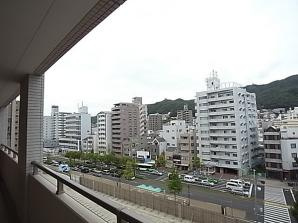 神戸市中央区中山手通３丁目の賃貸マンションのバルコニー