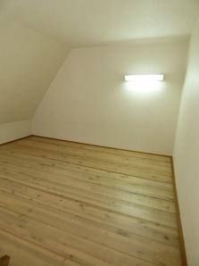神戸市灘区篠原南町３丁目のアパートの居間・リビング