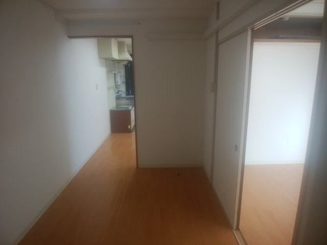 大阪市淀川区東三国４丁目の店舗事務所