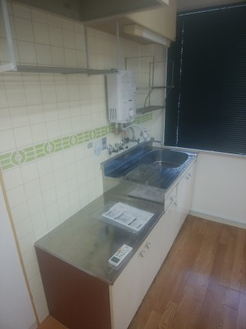 大阪市淀川区東三国４丁目の店舗事務所