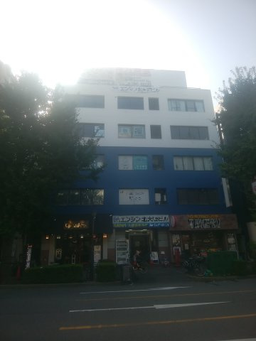 大阪市淀川区東三国４丁目の店舗事務所の外観