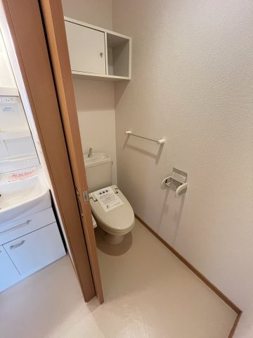 マ・シャンブルのトイレ