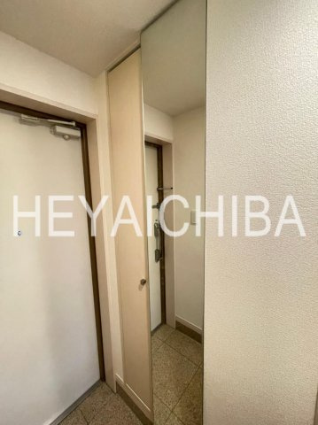プルナス森下の玄関