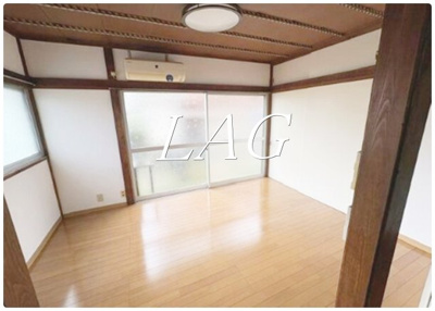 【居間・リビング】 | 栄荘 | 洋室のお部屋です。