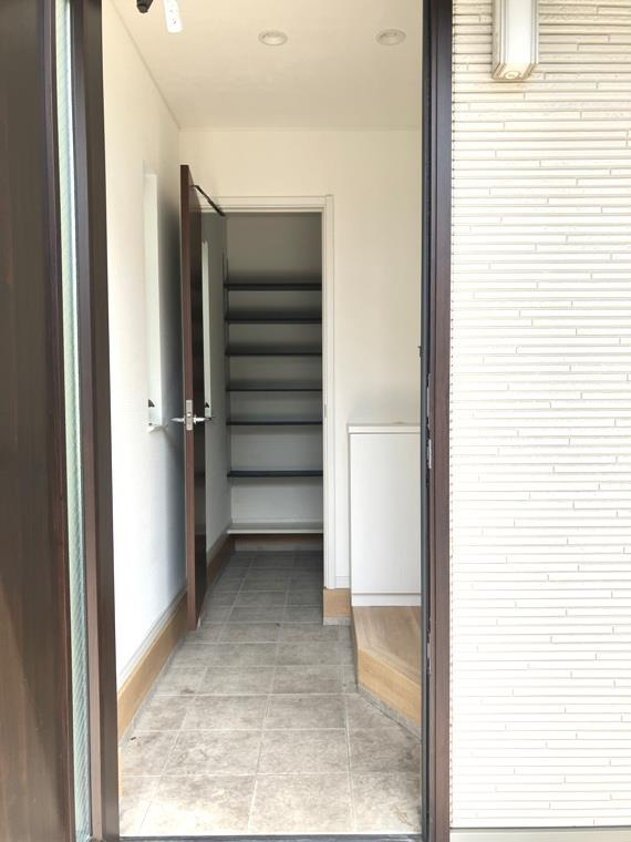 荻窪戸建のロビー|建物の内部です