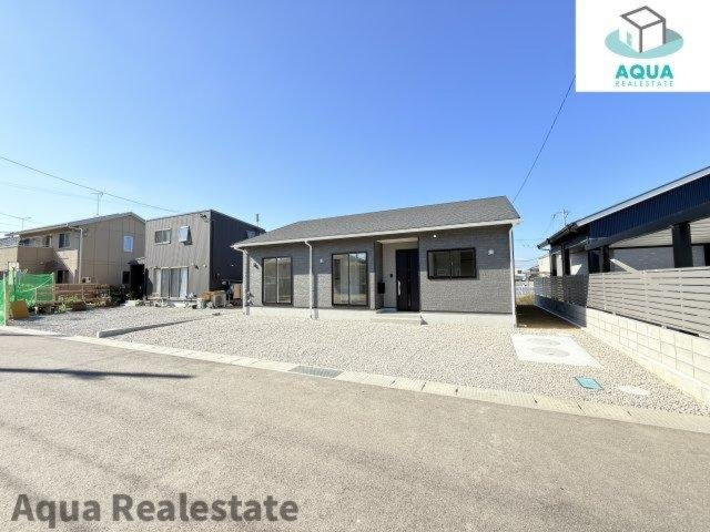 丸亀市土器町西１丁目の新築一戸建の前面道路含む現地写真|前面道路含む現地写真です