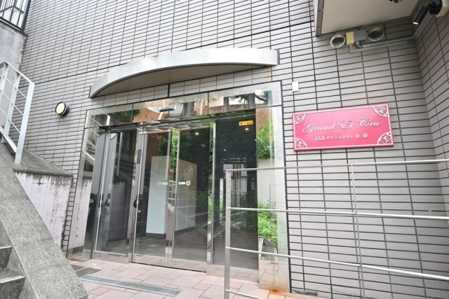 ＪＬＢグランエクリュ松濤のエントランス