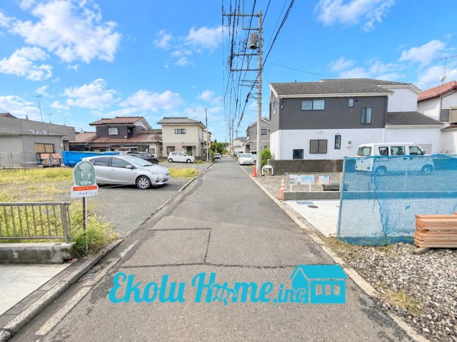 武蔵村山市伊奈平6丁目　第1期　全2棟　2号棟の前面道路含む現地写真|2026年9月 撮影
※空はCGで加工しています