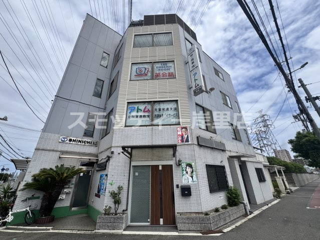 SHINICHIビルの外観